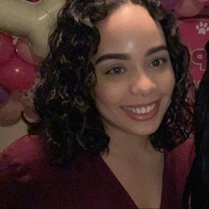 Meet your Posher, Yasmin